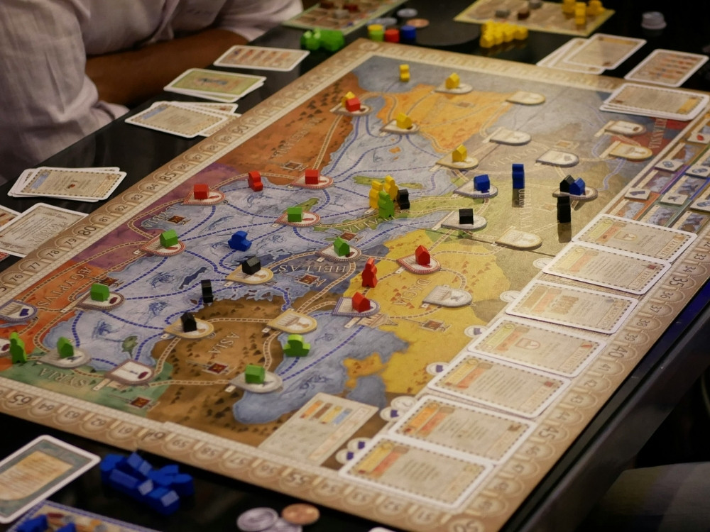 Strategy board game illustrating multi-SKU fulfillment challenges.